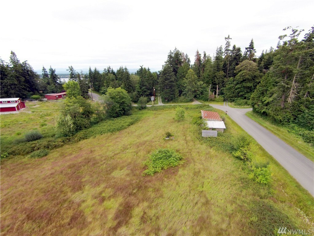 Property Photo: 97 Livingston Bay Rd WA 98282
