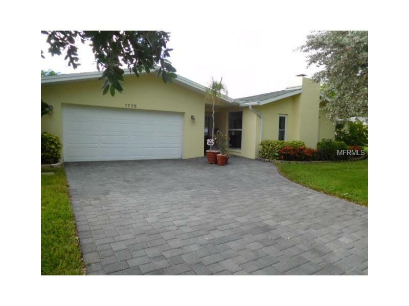 Property Photo: 1775 Lakewood Drive S FL 33712