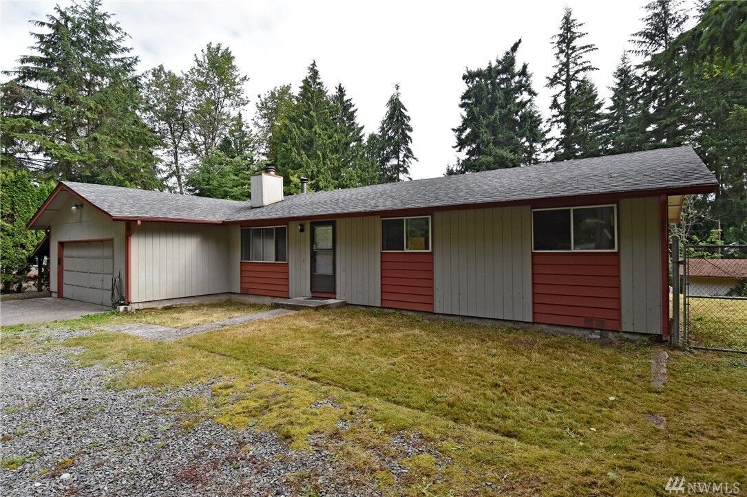 Property Photo: 18015 S Tapps Dr E WA 98391
