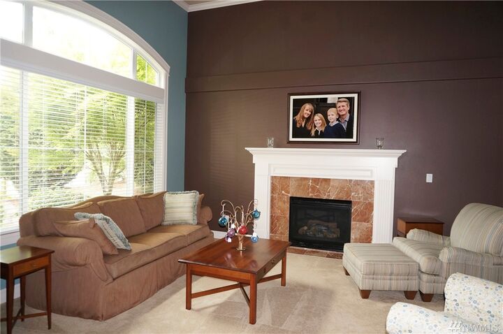 Property Photo:  27534 SE 28th Place  WA 98075 