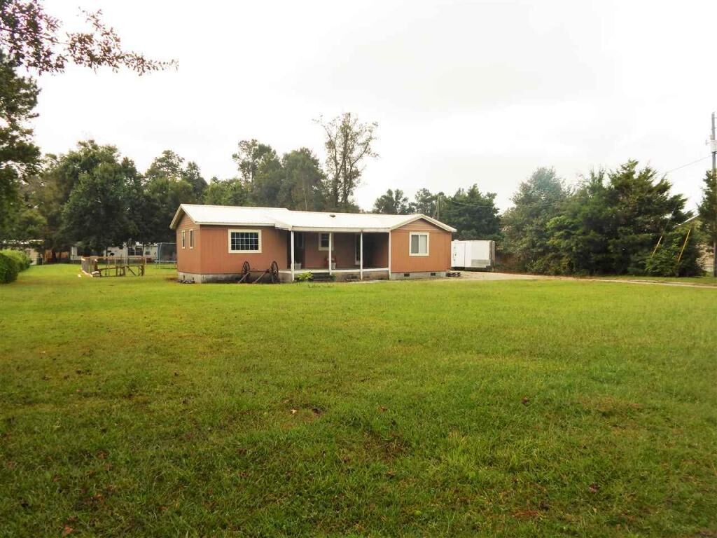 Property Photo: 203 Luther Banks Road NC 28574