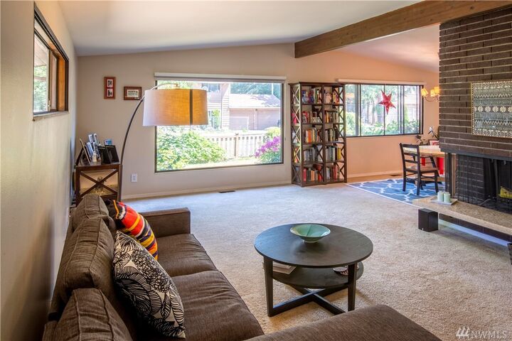 Property Photo:  16359 Wallingford Ave N  WA 98133 