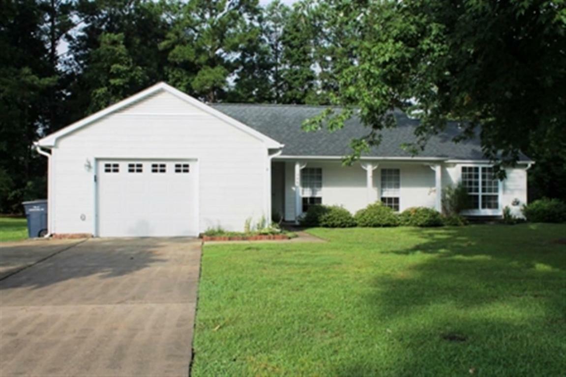 Property Photo:  2462 Northwoods Drive  NC 28540 