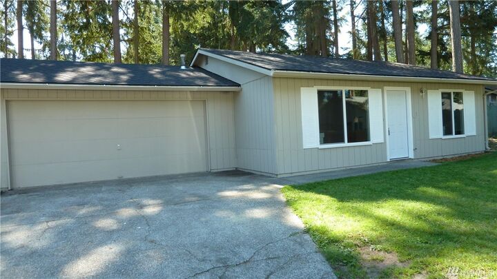 Property Photo: 19607 SE 259th Street WA 98042