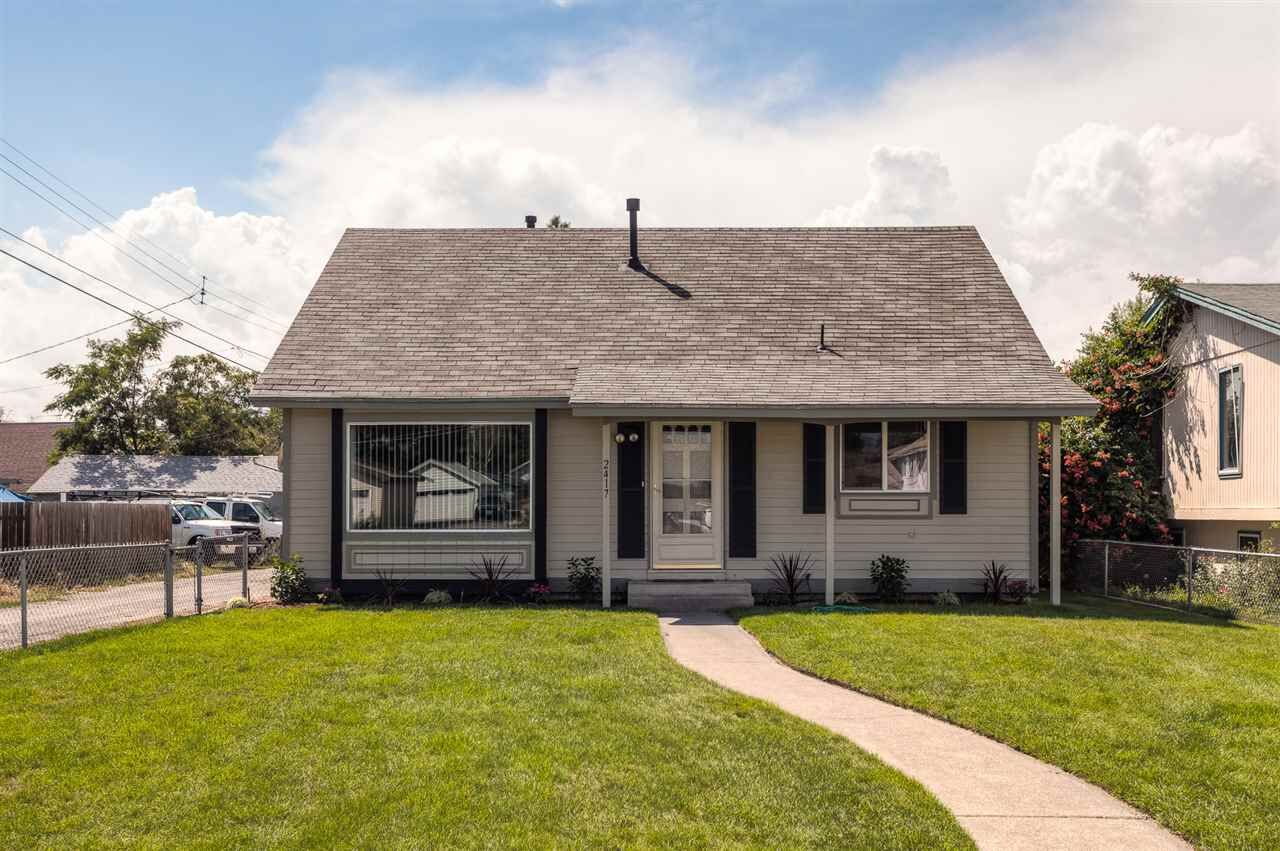 Property Photo:  2417 N Denver St  WA 99207 