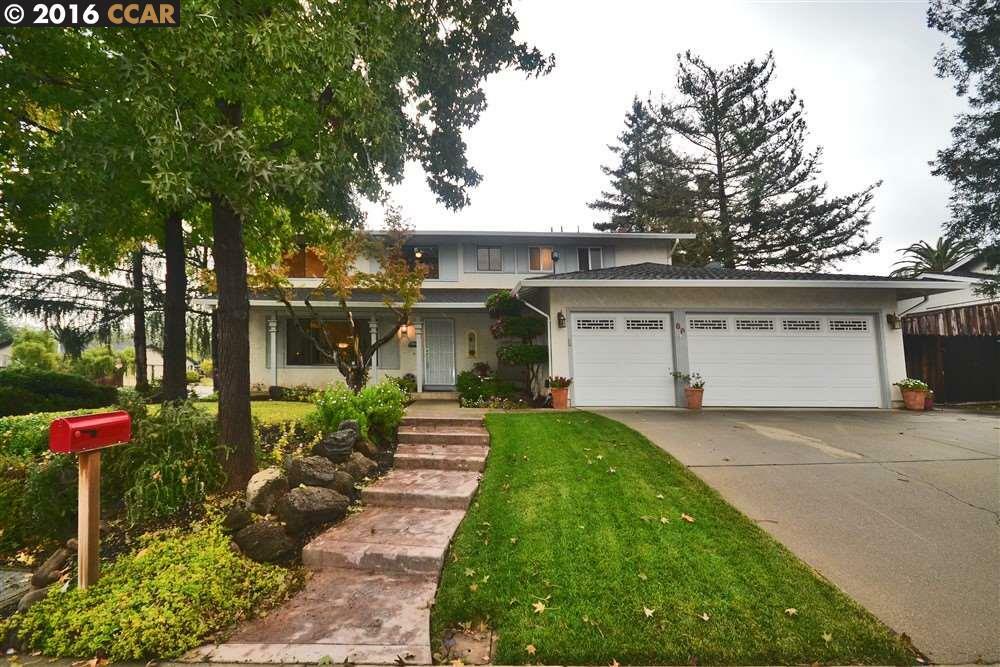 Property Photo:  68 Nottingham Pl  CA 94517-1151 