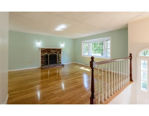 Property Photo: 15 Ashdale Rd MA 01862