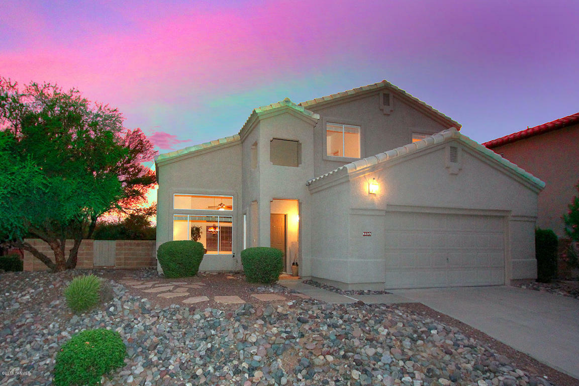 Property Photo: 10241 N Wild Turkey Lane AZ 85737