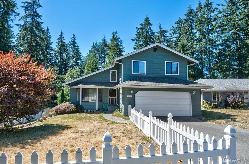 Property Photo:  9314 Oneida Cir NW  WA 98311 