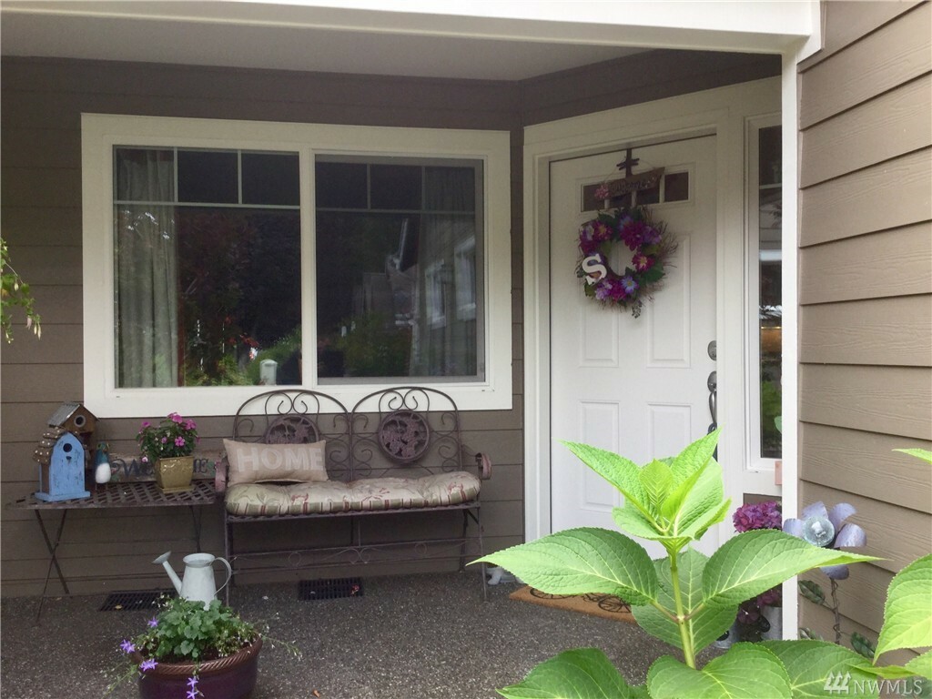 Property Photo:  211 E Sterling Dr D-12  WA 98524 