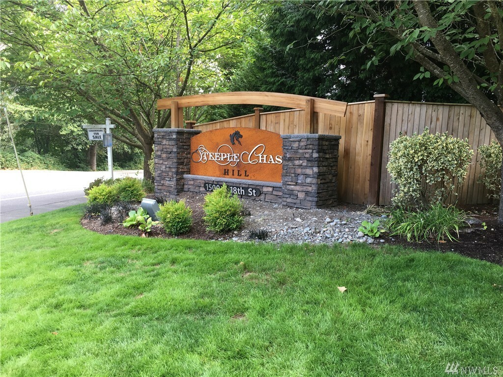 Property Photo: 1500 S 18th St E202 WA 98055