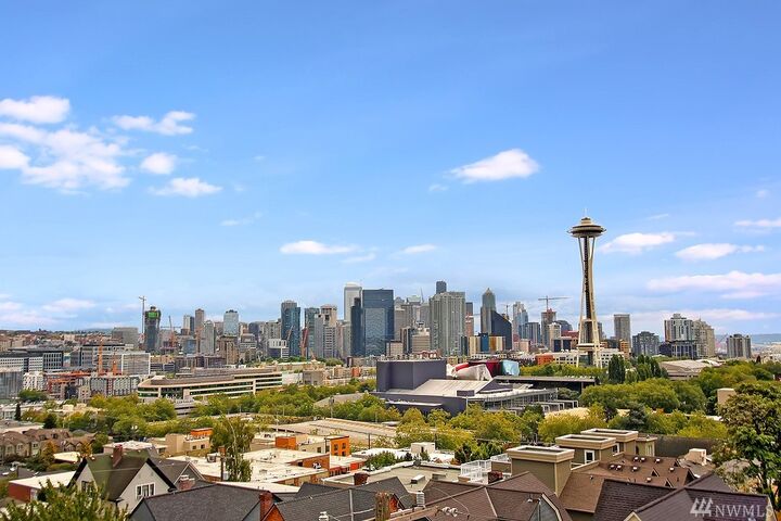 900 Warren Ave N 302  Seattle WA 98109 photo