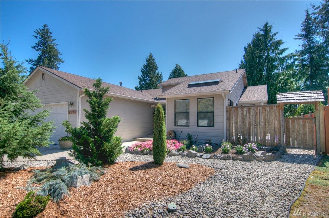 Property Photo:  2953 Briar Lea Lp SE  WA 98501 