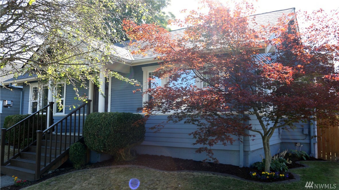 Property Photo:  646 N Anderson St  WA 98406 