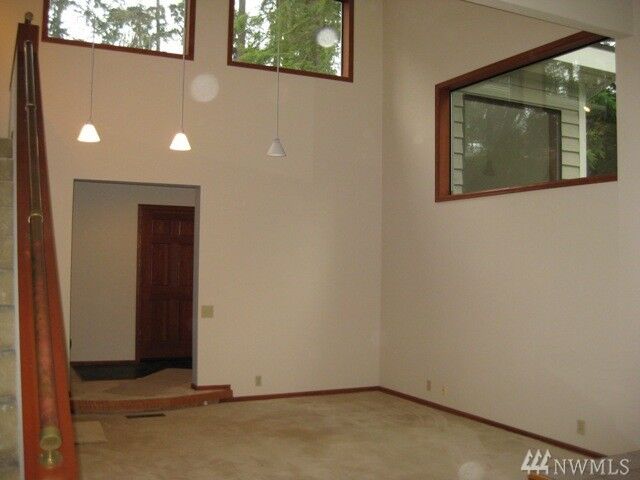 Property Photo: 7027 174th St SW WA 98026