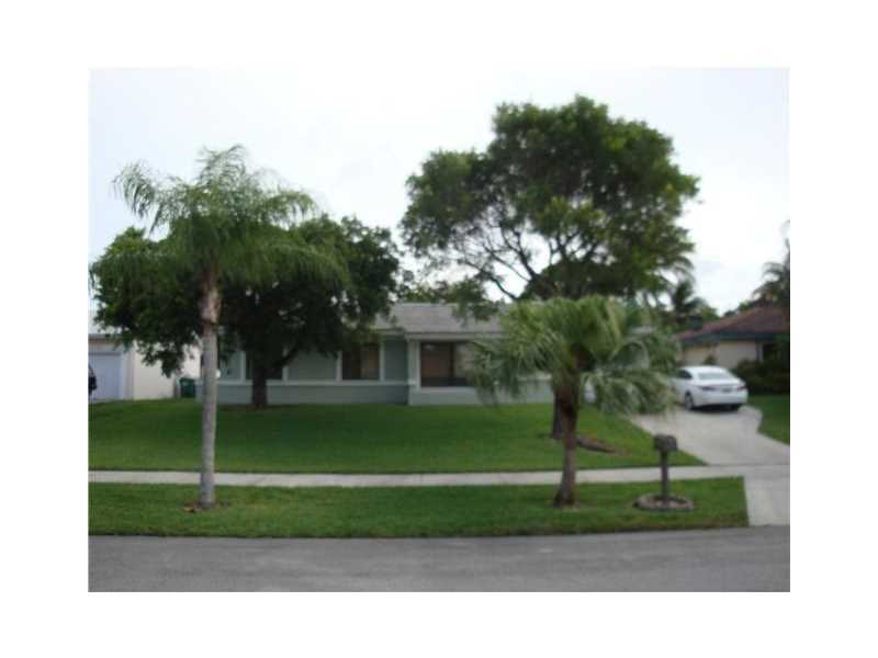 Property Photo:  9740 SW 215th Ln  FL 33189 