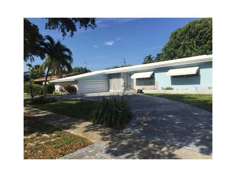 Property Photo:  12409 N Bayshore Dr  FL 33181 