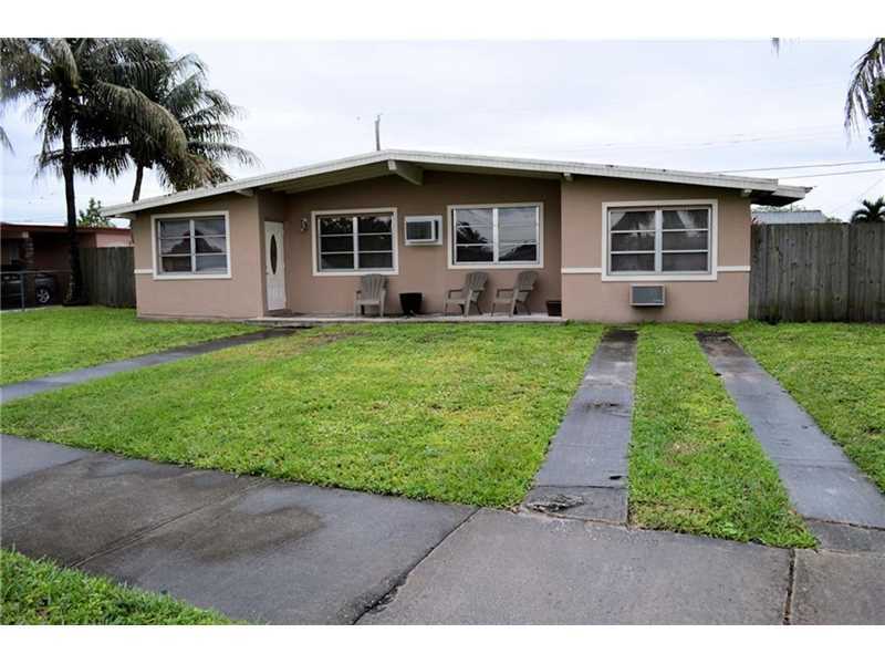 Property Photo:  11440 SW 42nd Ter  FL 33165 