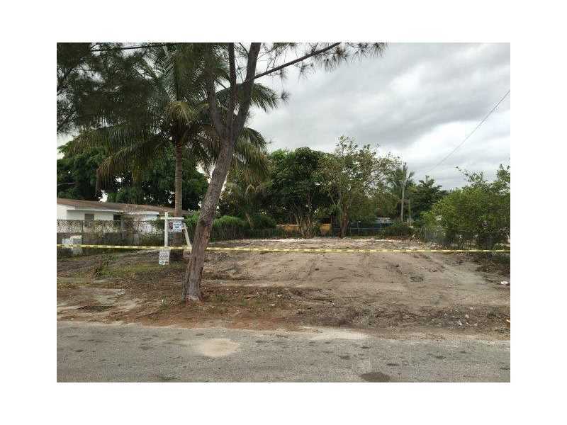 Property Photo: 3066 NW 92nd St FL 33147