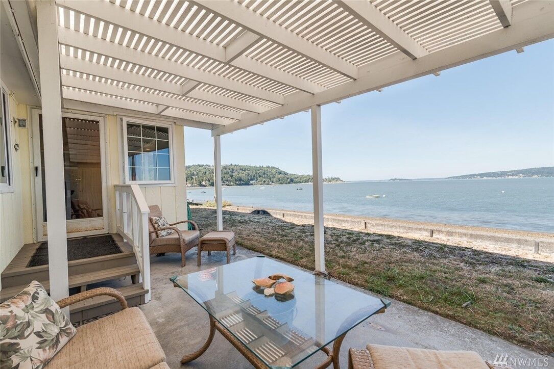 Property Photo:  127 Utsalady Rd  WA 98282 