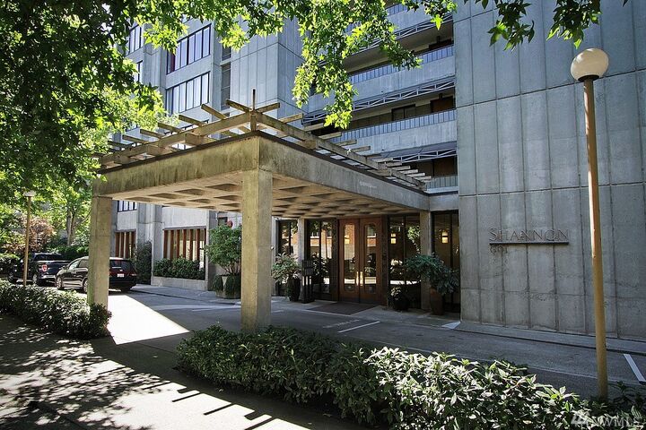 Property Photo:  601 Belmont Ave E F3  WA 98102 