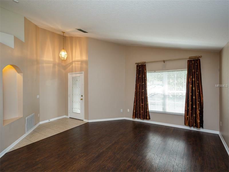 Property Photo:  4418 Park Eden Circle  FL 32810 