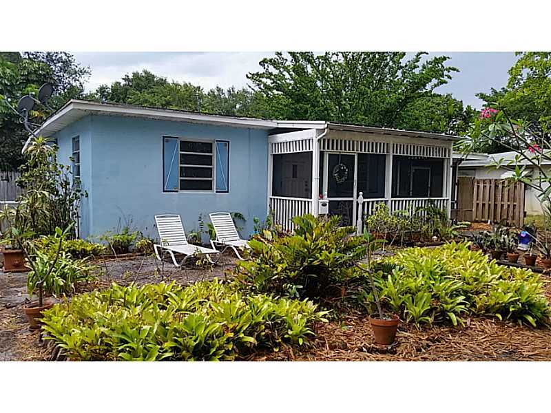 Property Photo: 1237 SW 23 Av FL 33312
