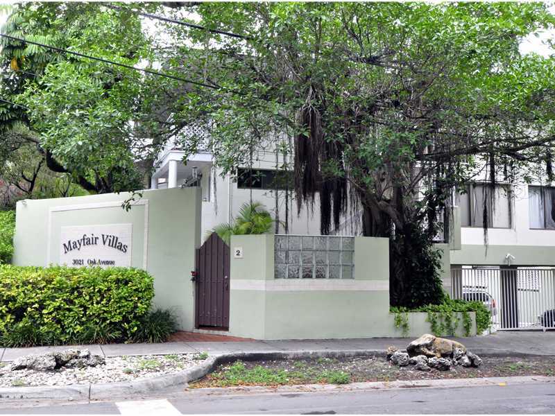 Property Photo: 3021 Oak Av 3 FL 33133