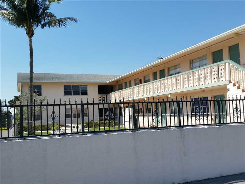 Property Photo:  290 NE 40th St 16  FL 33309 