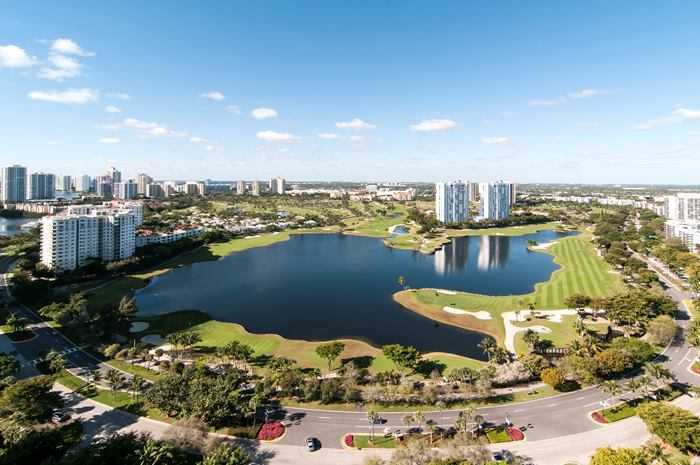 Property Photo: 20281 E Country Club Dr Ph11 FL 33180