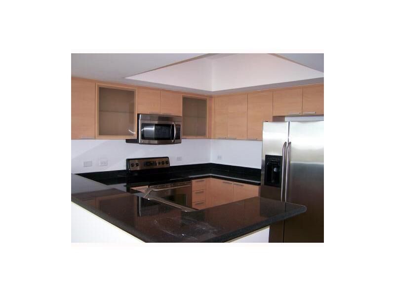 Property Photo: 140 S Dixie Hy 1004 FL 33020