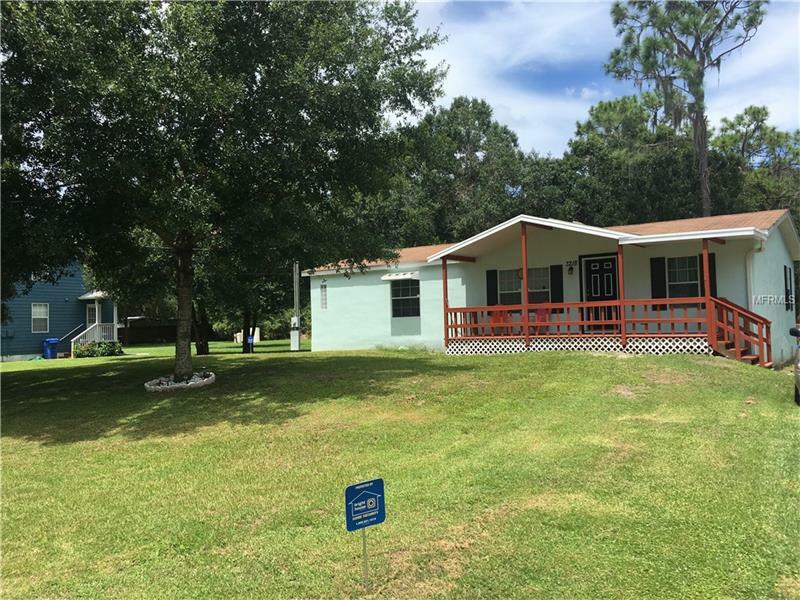 Property Photo:  3218 Byrd Nest Lane  FL 33570 