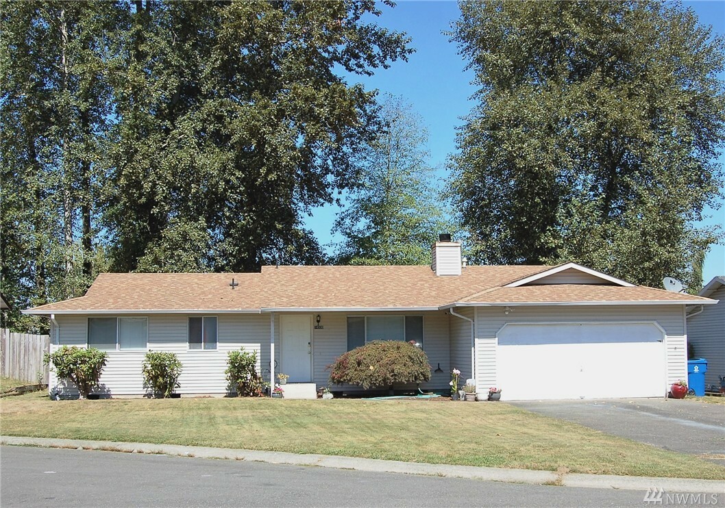 Property Photo: 14330 SE 258th Place WA 98042