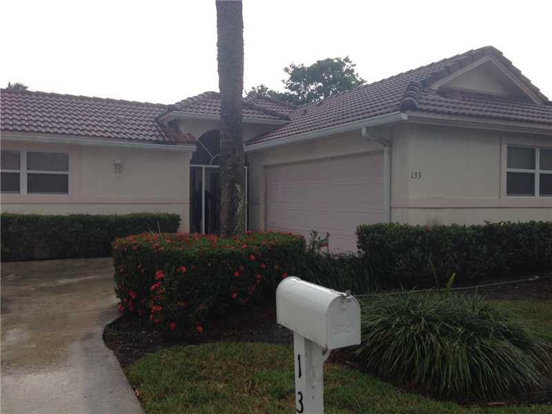 Property Photo:  133 Cove Rd  FL 33413 