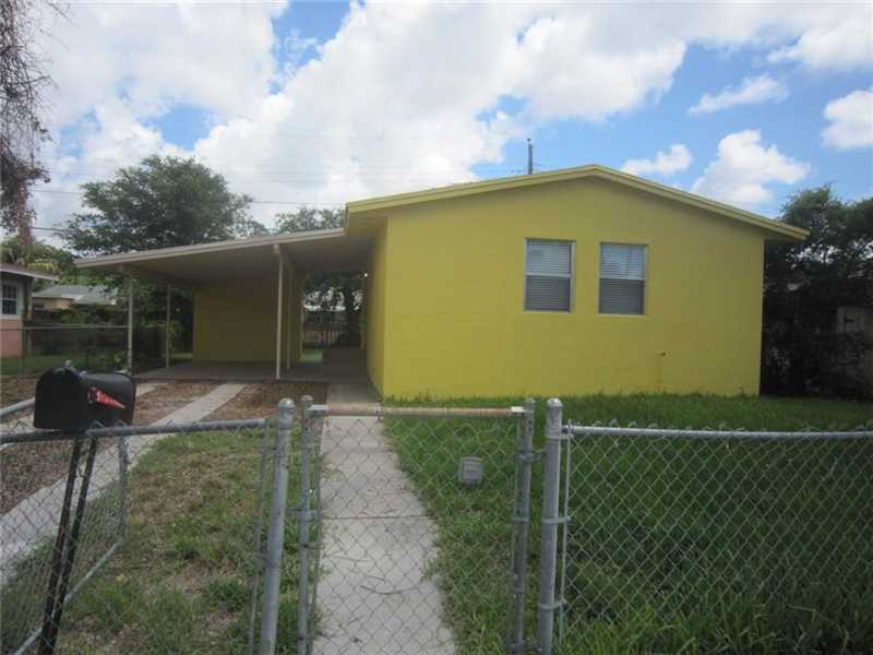 Property Photo: 1449 NE 153rd Ter FL 33162