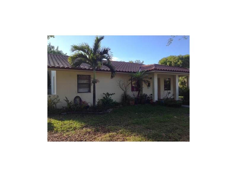 Property Photo:  5750 SW 112 Av  FL 33173 