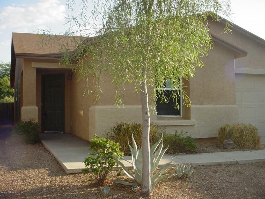 Property Photo:  3224 W Treece Way  AZ 85742 