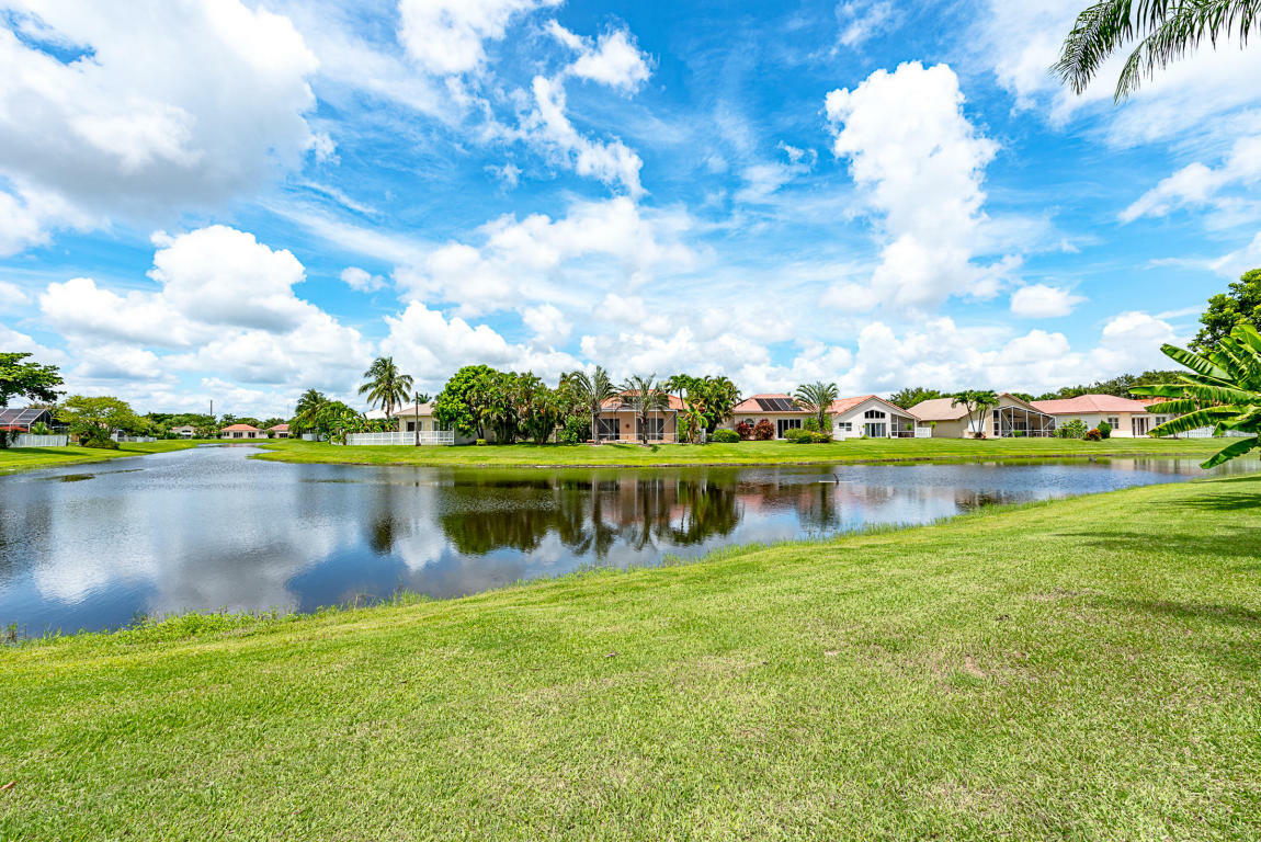 Property Photo:  6203 Grand Cypress Circle  FL 33463 