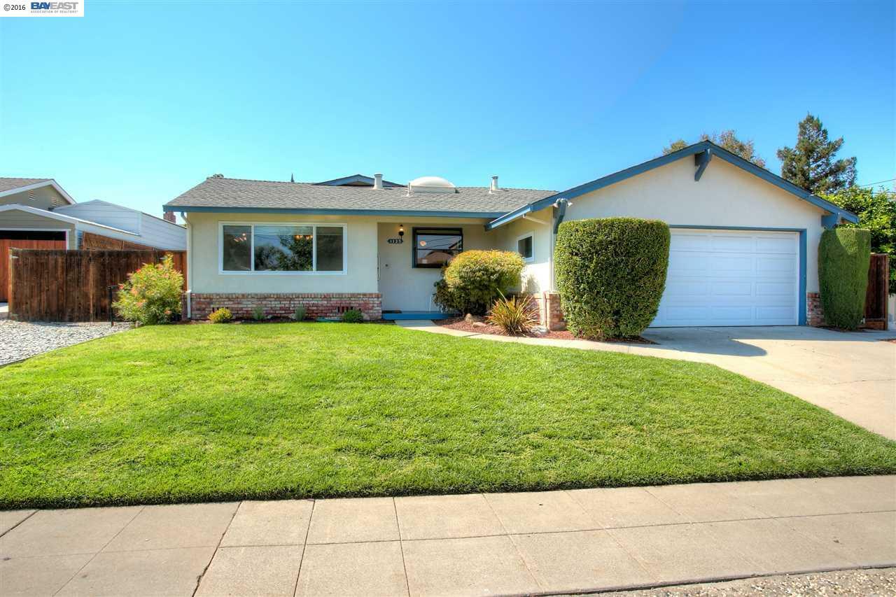 Property Photo:  1125 Canton Avenue  CA 94550 