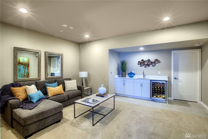 Property Photo:  1026 106th Ave SE  WA 98004 