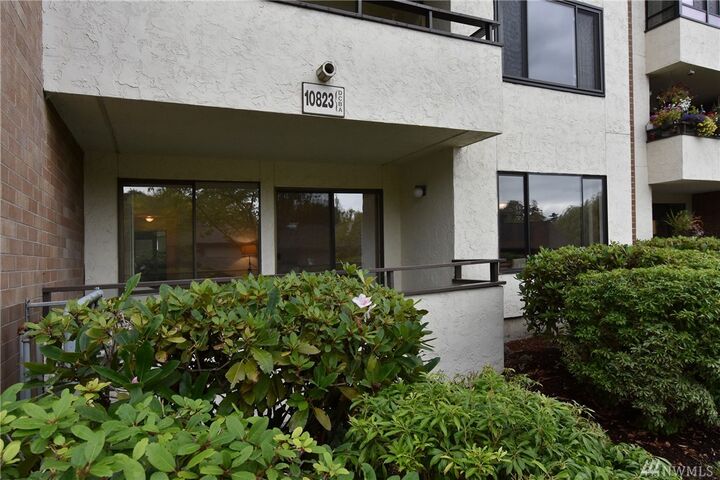 10823 A Glen Acres Dr S  Seattle WA 98168 photo