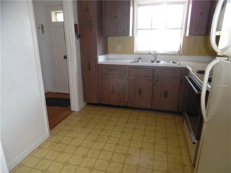 Property Photo:  1682 S Lake Avenue 4  FL 33756 