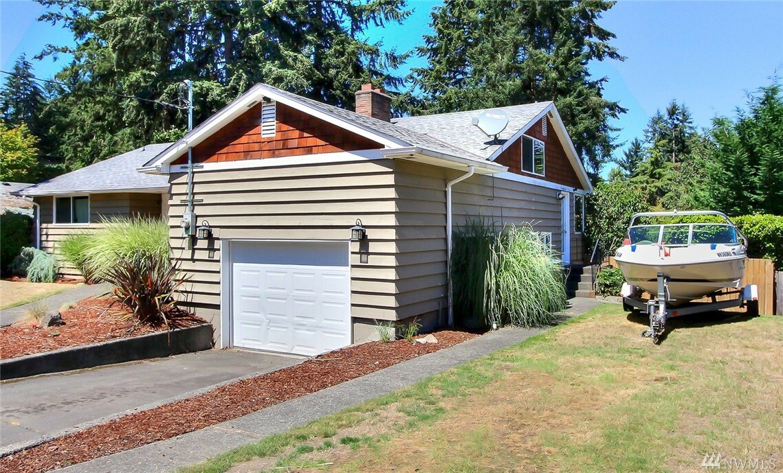 Property Photo: 4312 Robin Rd W WA 98466