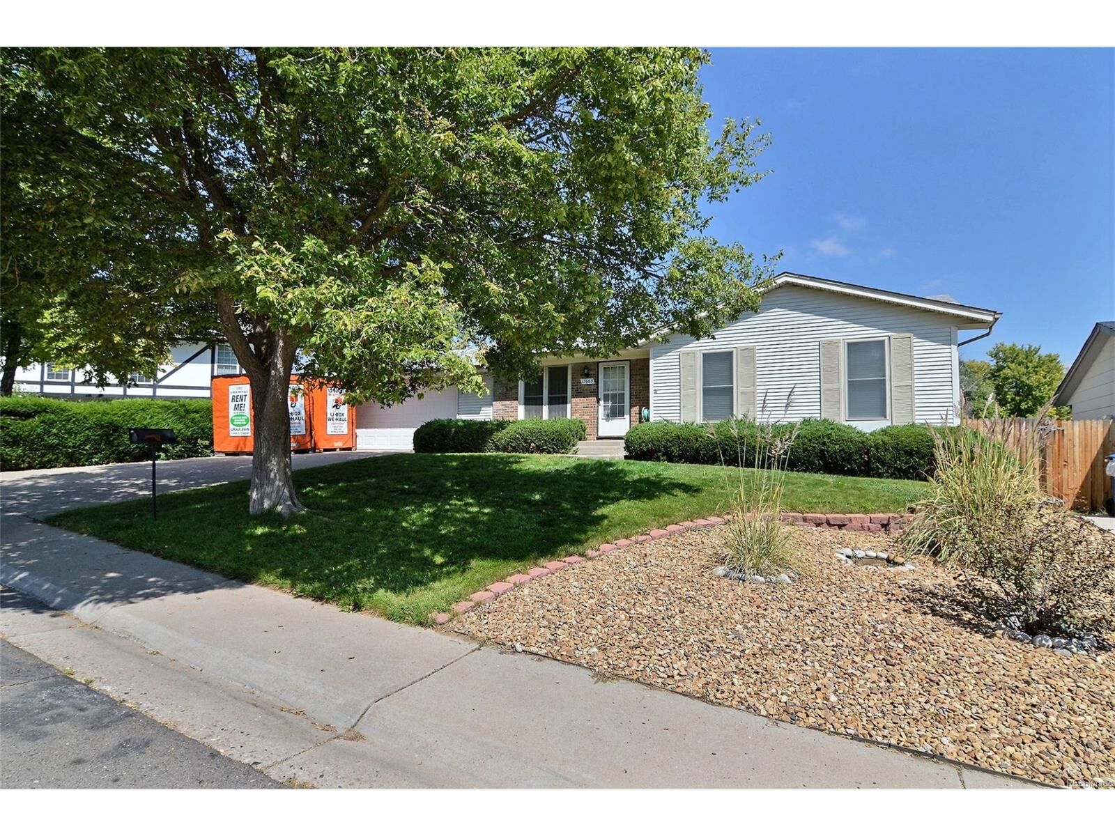 Property Photo:  17663 East Hawaii Place  CO 80017 