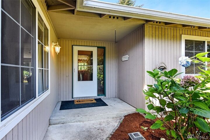 Property Photo: 17733 160th St SE WA 98272