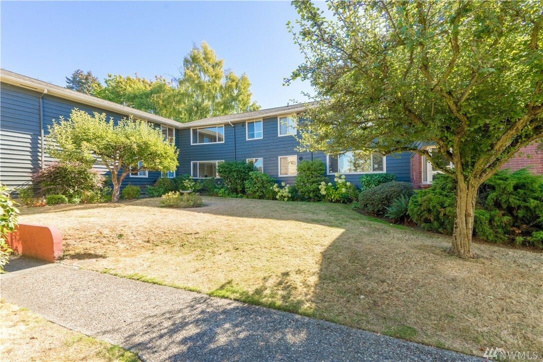Property Photo: 901 N Forest St 120 WA 98225