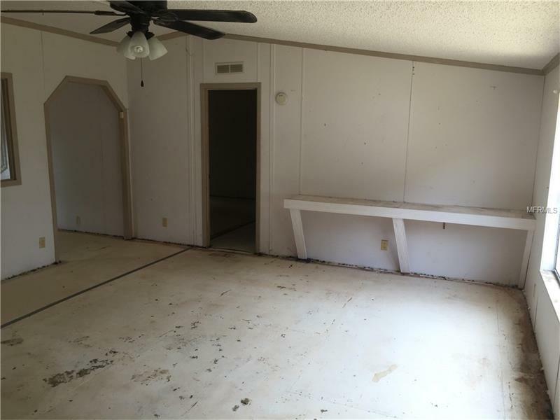 Property Photo: 12606 Rockridge Road FL 33809