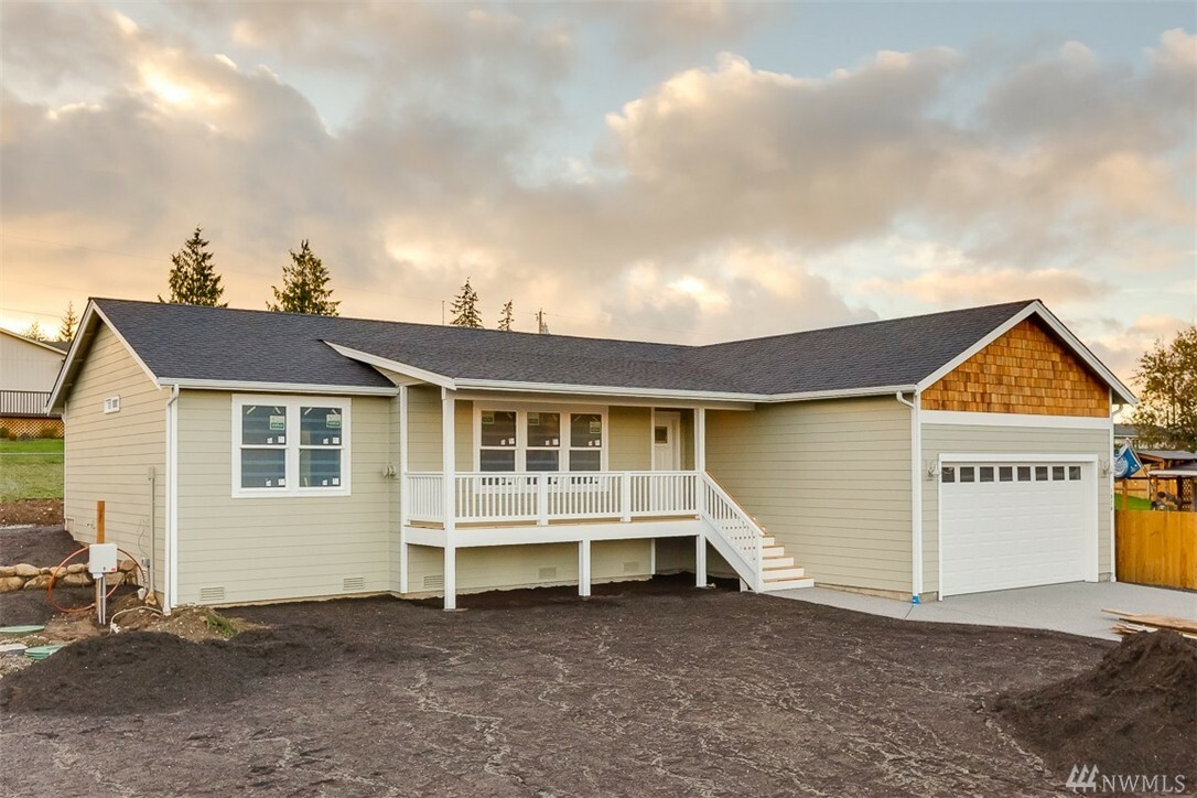 Property Photo: 1920 SE Camano Dr WA 98282