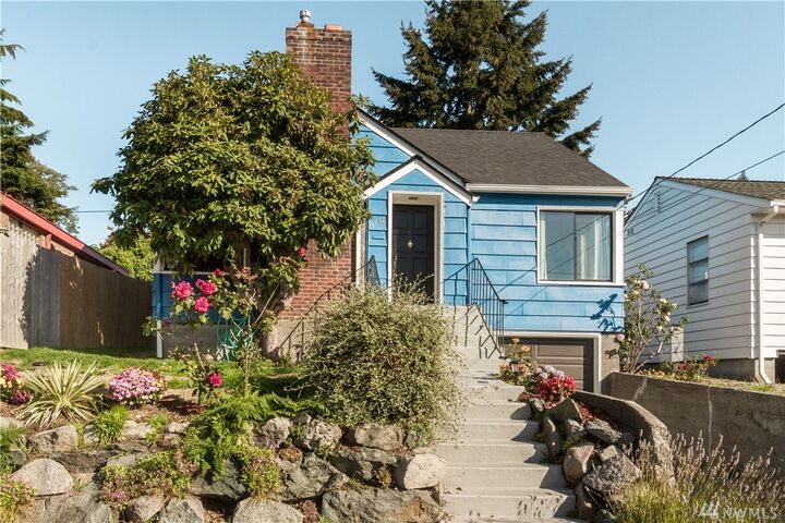 1136 N 82nd St  Seattle WA 98103 photo