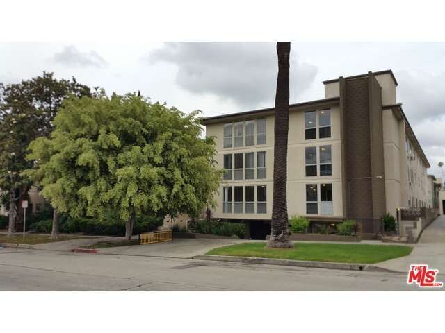 Property Photo: 1833 N Normandie Ave 303 CA 90027